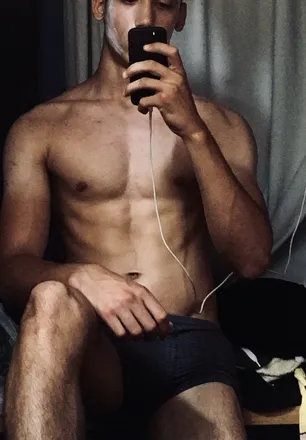 OnlyFans cuenta yourbadboy11 header 2