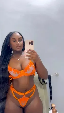 OnlyFans account  trezaaaa header 2