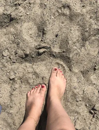 OnlyFans cuenta raileyfeet header 2