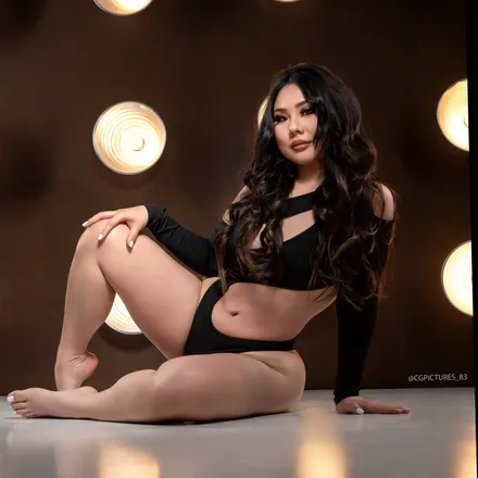 OnlyFans cuenta momo_booty header 2