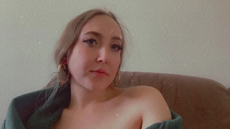 OnlyFans account  junebug98 header 2
