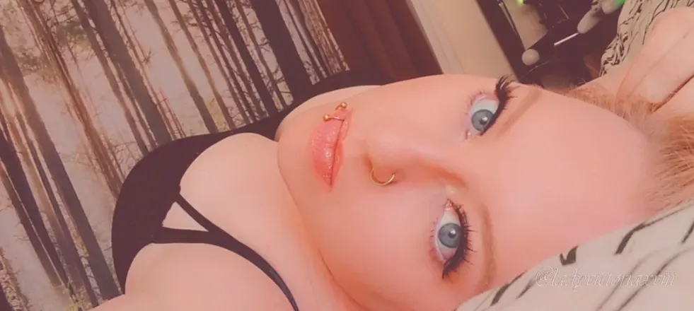 OnlyFans account  ladyvictoriaxviii header 2