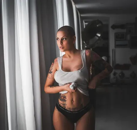 OnlyFans cuenta kahlatorre avatar 1