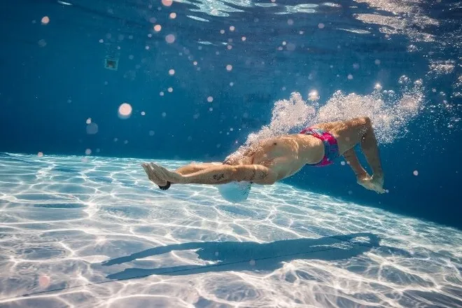 OnlyFans cuenta moraunderwater header 2