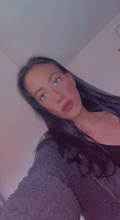 OnlyFans account  xxxembxxx1 avatar 1