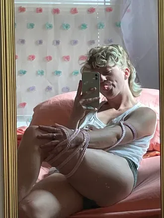 OnlyFans cuenta passionatecuriousities header 2