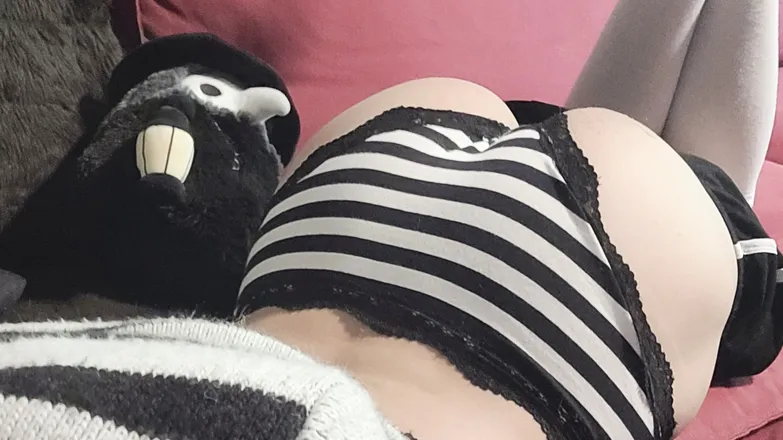 OnlyFans cuenta kellymakesmstks header 2