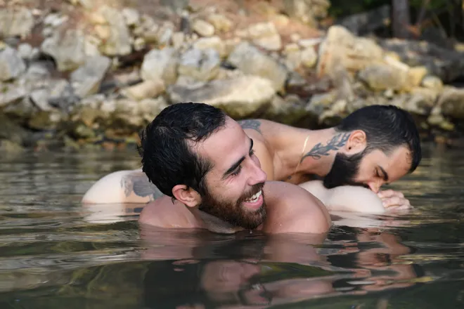 OnlyFans cuenta lovers_twins header 2