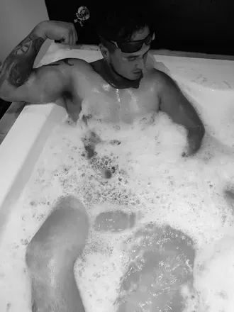 OnlyFans cuenta actitudtoronegro header 2