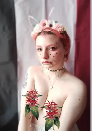 OnlyFans account  vale_pepper avatar 1