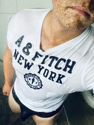 OnlyFans cuenta re_likes avatar 1