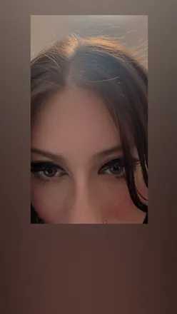 OnlyFans cuenta emilypenelope1224 header 2