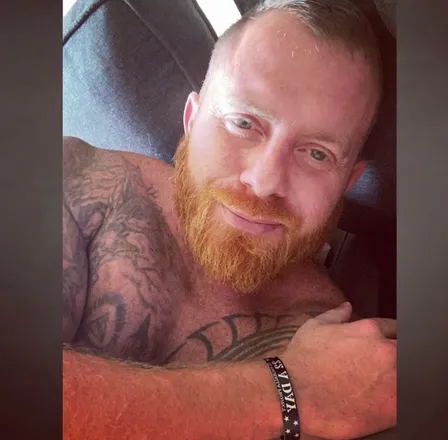 OnlyFans cuenta captredbeard1988 header 2