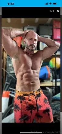 OnlyFans account  moodydick2 avatar 1