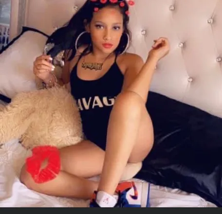 OnlyFans cuenta la_bebesita21 header 2