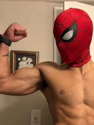 OnlyFans cuenta manofmanymasks header 2
