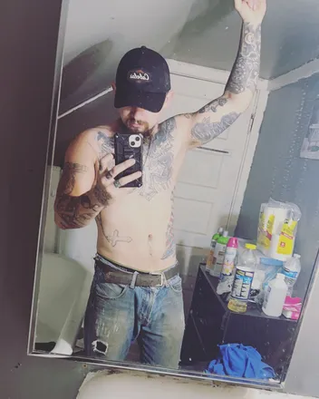 OnlyFans cuenta tatted_daddy45 header 2
