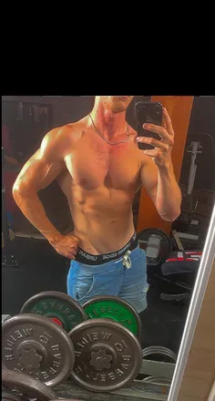OnlyFans cuenta alexvohz header 2