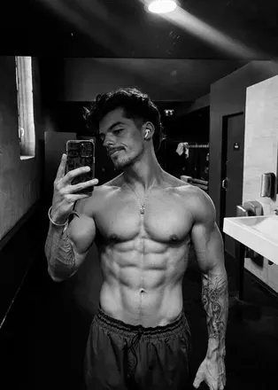 OnlyFans account  secretthinglpremium avatar 1