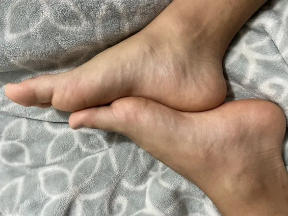OnlyFans cuenta silkymesmerizingfeet header 2