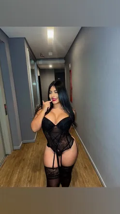 OnlyFans account  thaliarestrepo header 2
