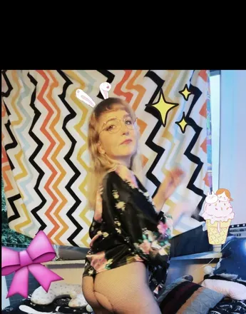 OnlyFans account  kimchiskinny header 2
