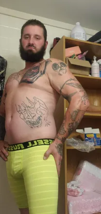 OnlyFans cuenta beardtatdadbod header 2