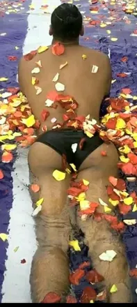 OnlyFans account  stop_and_stare header 2