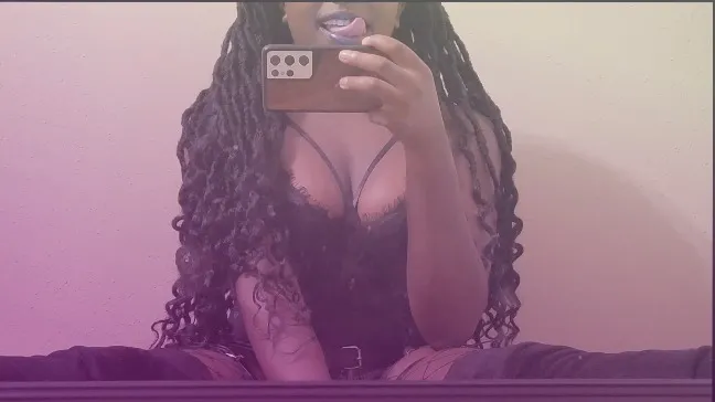 OnlyFans cuenta saturnsxdoll header 2
