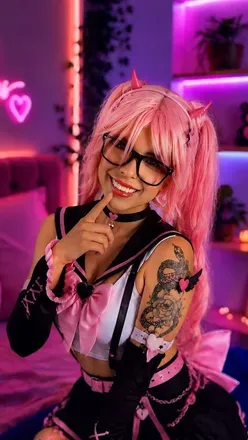 OnlyFans account  nerdyyr avatar 1