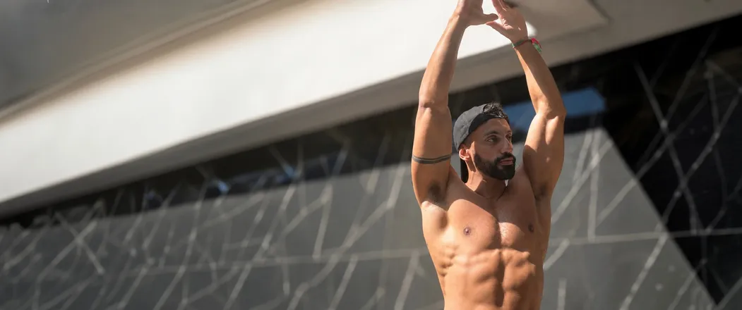 OnlyFans cuenta leosaquetto header 2