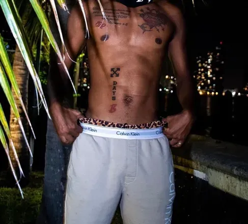 OnlyFans cuenta fivestarrcontenttt avatar 1