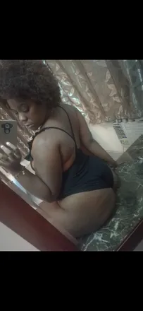 OnlyFans cuenta emelym header 2