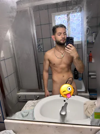 OnlyFans account  u118165799 header 2