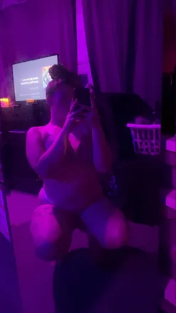 OnlyFans cuenta fayellenleigh_ma2023 header 2