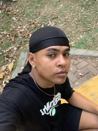 OnlyFans account  stivenmontana avatar 1