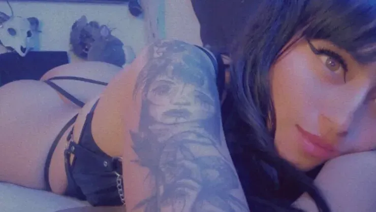 OnlyFans cuenta jullietha420 header 2