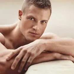 OnlyFans cuenta raser_derek avatar 1