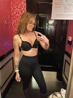OnlyFans cuenta misspeach369 header 2