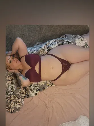 OnlyFans cuenta midnightxxxmoon header 2