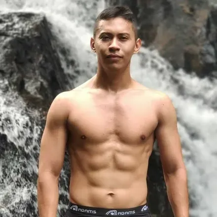OnlyFans cuenta karamuru avatar 1