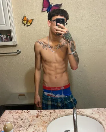 OnlyFans cuenta fuxkdemhoes04 header 2