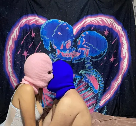 OnlyFans cuenta themysteriouscouple2201 header 2