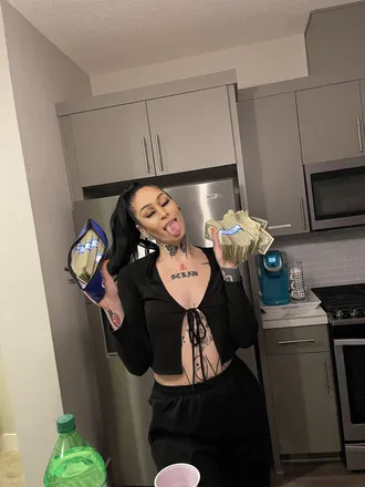 OnlyFans cuenta zionlovesthedevil header 2
