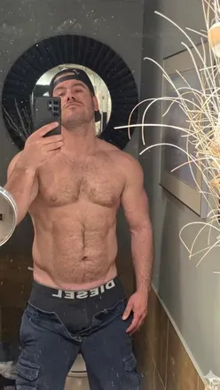 OnlyFans cuenta enzo_1986 header 2