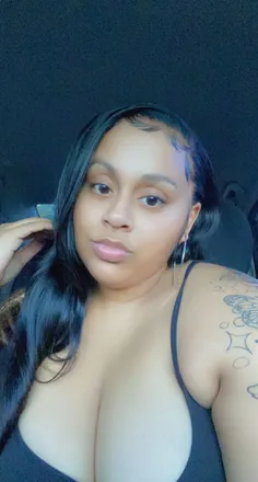 OnlyFans account  roxxy_k header 2
