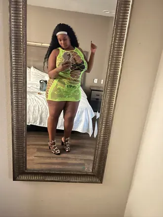 OnlyFans account  sunshine_smith header 2