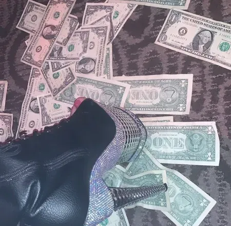 OnlyFans cuenta bby_bhadxx header 2