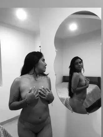 OnlyFans account  yuliana.sierra avatar 1