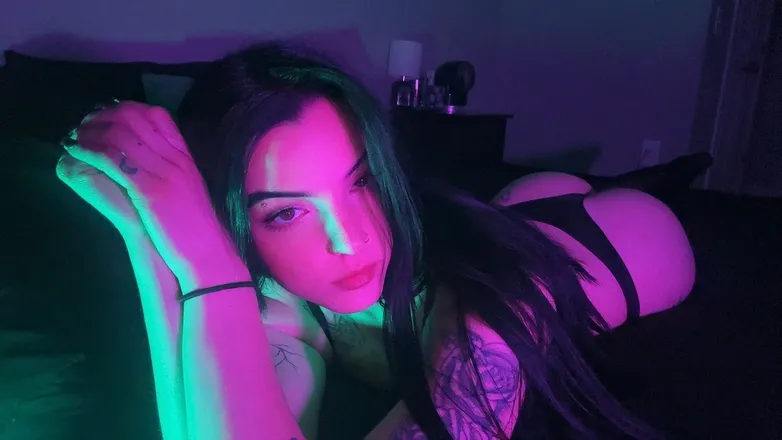 OnlyFans cuenta izafterdark00 header 2